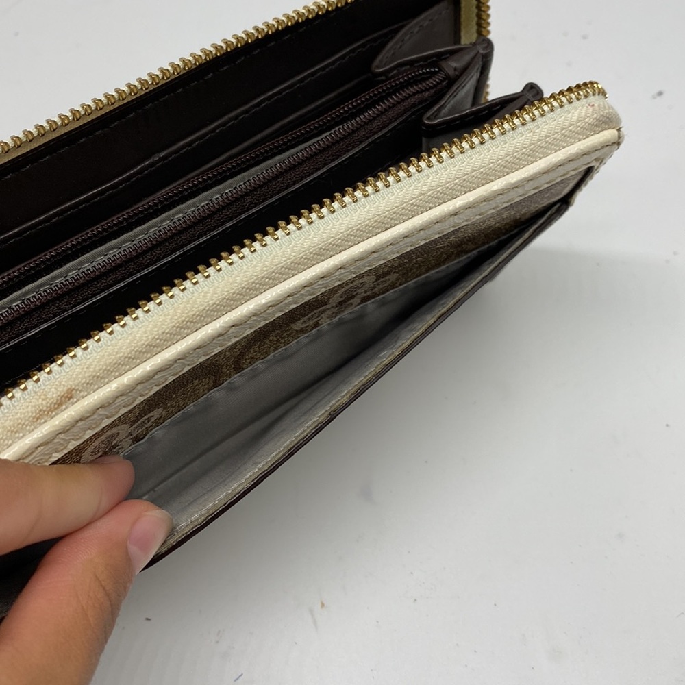 COACH Signature Wallet Gold Zip Wallet - Picture 9 of 9